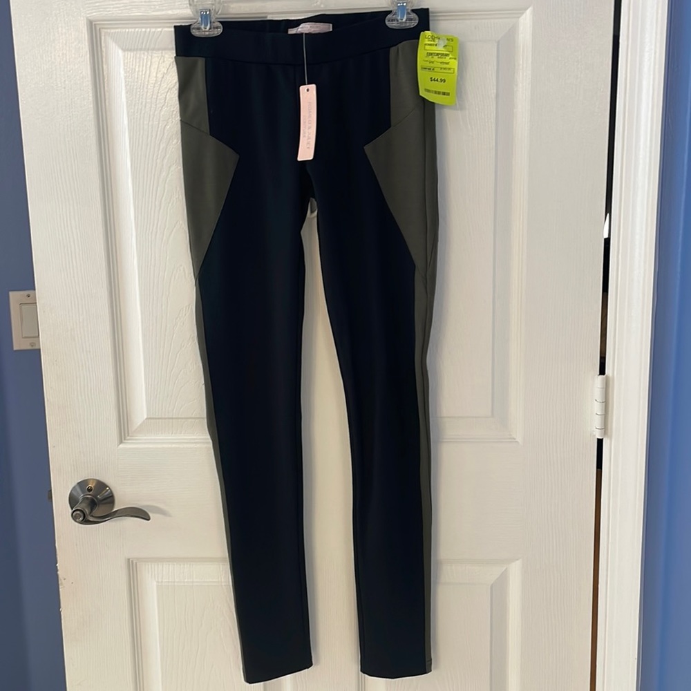 NWT Romeo and Juliet Couture Leggings Sz S